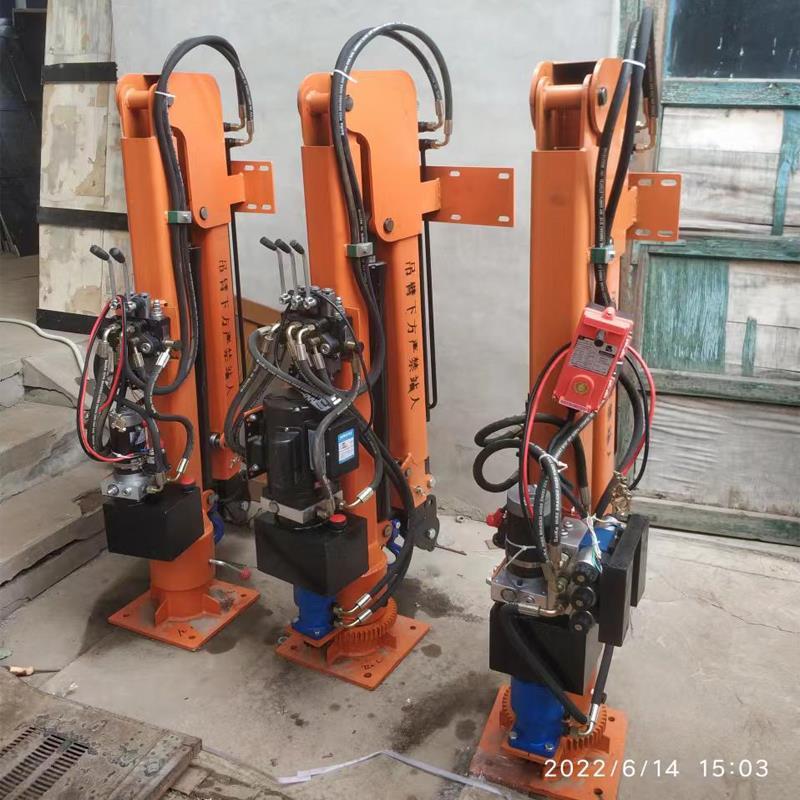 源城区重汽蓝牌随车吊 3.2吨 国六动力强 液压驱动 农用自卸起重机